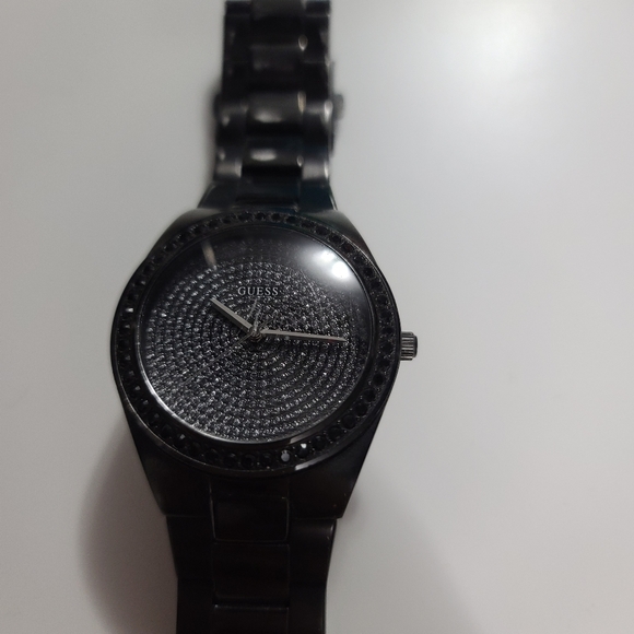 Black Guess watch - Picture 5 of 5
